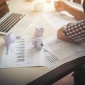 Risikoanalyse: Warum deutsche Anleger zwischen ETFs und Einzelaktien abwägen sollten