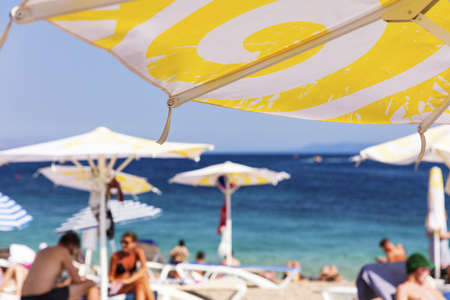 Staatliche Regulierung, Verbraucherschutz und das Magische Dreieck: Was müssen deutsche Anleger beachten?